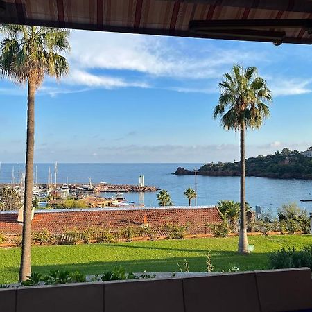 Appartement Avec Vue Mer Et Piscine Théoule-sur-Mer Eksteriør bilde
