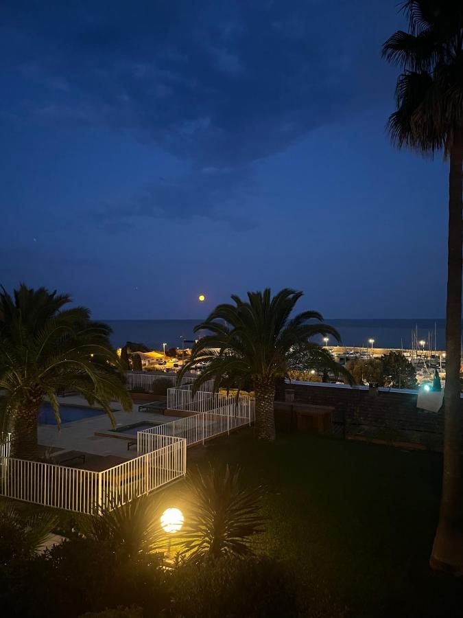 Appartement Avec Vue Mer Et Piscine Théoule-sur-Mer Eksteriør bilde
